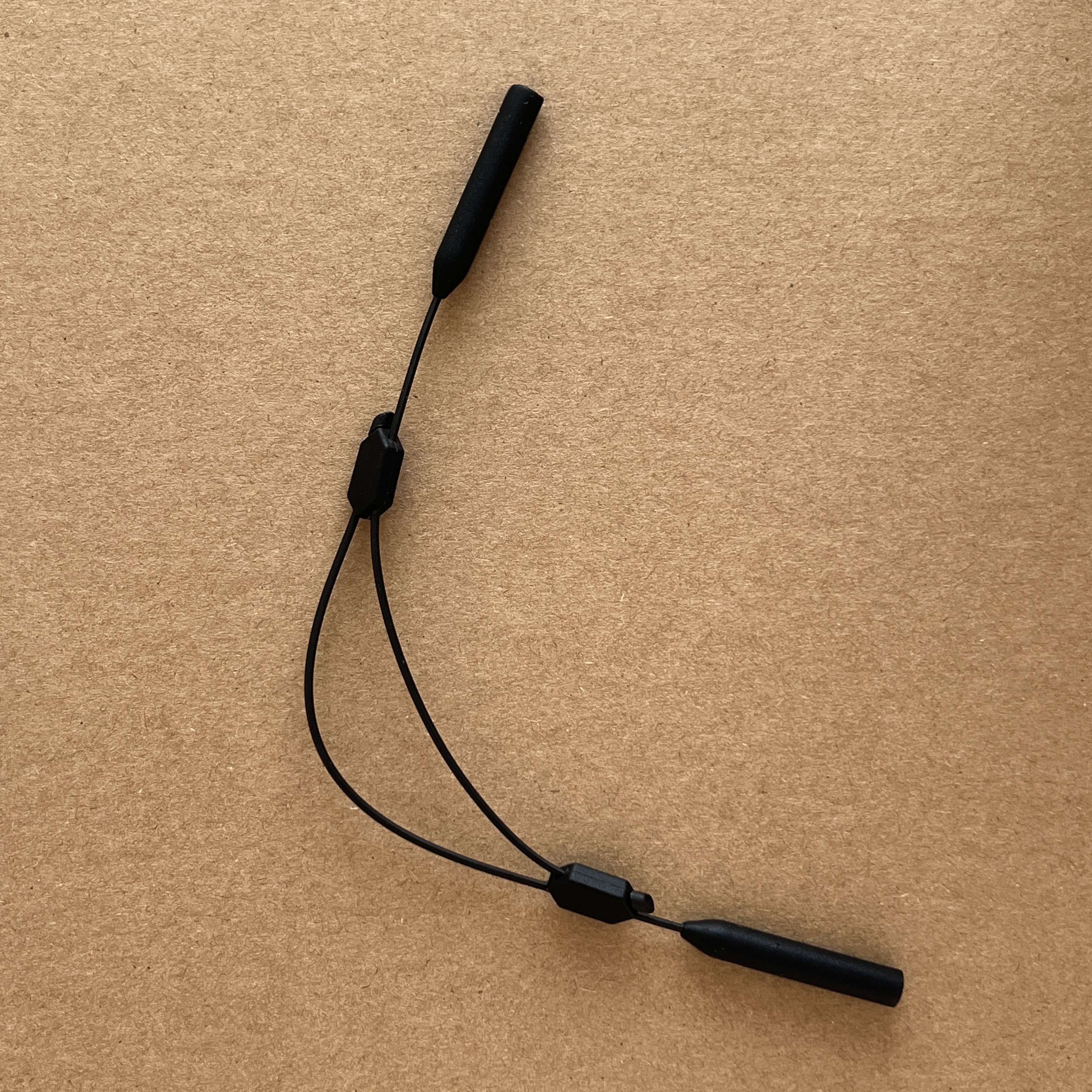 Adjustable Sunglasses Holder S - Sunglass Retainer Cord 리뷰 및 가격